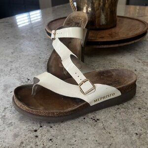 Women's White Patent Leather MEPHISTO Helen Sandal euro 39/us 8.5